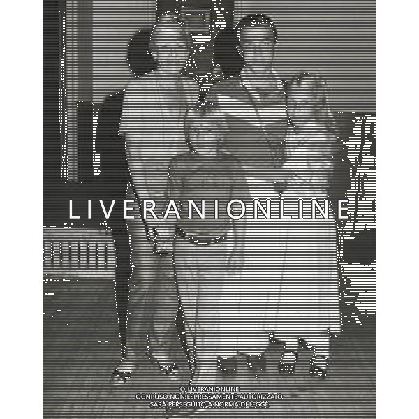 NEG-RETROSPETTIVA RICK SCHRODER ATTORE NELLA FOTO RICK SCHRODER CON LA FAMIGLIA NELL\'ANNO 1980 AG ALDO LIVERANI SAS