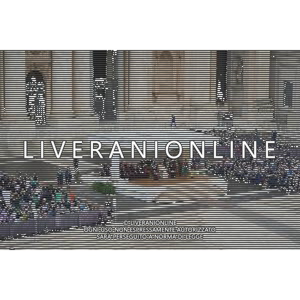 Citta’ del Vaticano Piazza San Pietro 10 Settembre 2025 Udienza generale di Sua Santita’ Papa Leone XIV Nella foto: Papa Leone XIV Foto Credit: Andrea Bracaglia- AGENZIA ALDO LIVERANI SAS