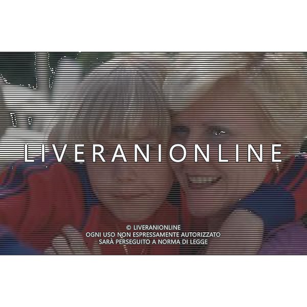 DIAP-RETROSPETTIVA RICK SCHRODER ATTORE NELLA FOTO RICK SCHRODER CON LA MADRE A CANNES NELL\'ANNO 1980 AG ALDO LIVERANI SAS