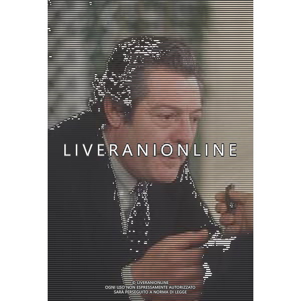 DIAP-RETROSPETTIVA MARCELLO MASTROIANNI ATTORE NELLA FOTO MARCELLO MASTROIANNI A CANNES NELL\'ANNO 1984 AG ALDO LIVERANI SAS