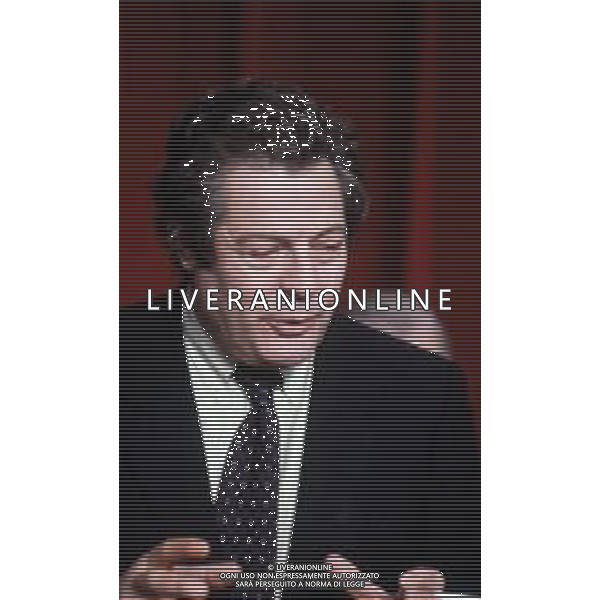DIAP-RETROSPETTIVA MARCELLO MASTROIANNI ATTORE NELLA FOTO MARCELLO MASTROIANNI A CANNES NELL\'ANNO 1984 AG ALDO LIVERANI SAS