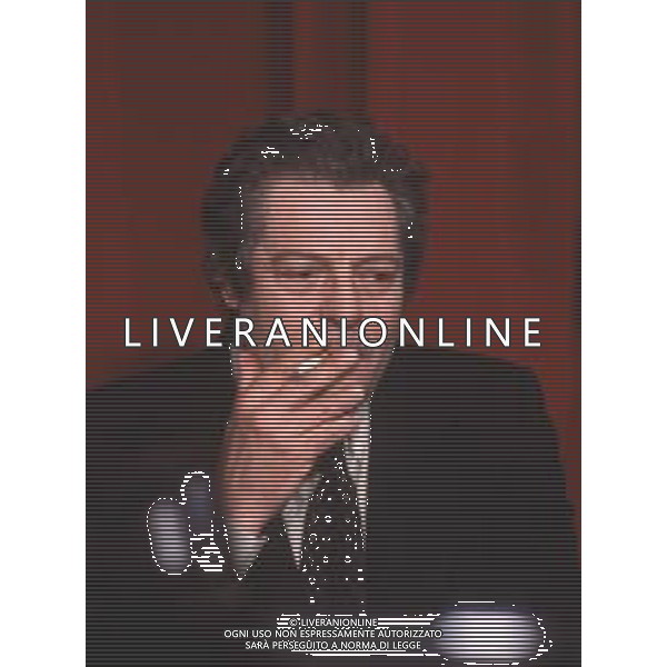 DIAP-RETROSPETTIVA MARCELLO MASTROIANNI ATTORE NELLA FOTO MARCELLO MASTROIANNI A CANNES NELL\'ANNO 1984 AG ALDO LIVERANI SAS