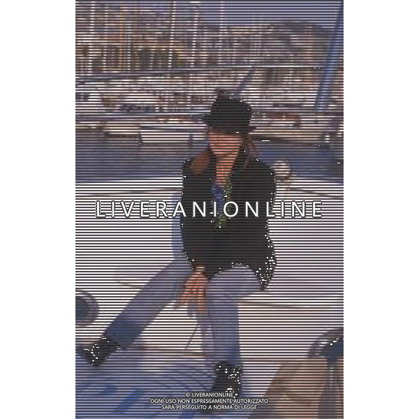 DIAP-RETROSPETTIVA BELINDA CARLISE CANTANTE NELLA FOTO BELINDA CARLISE A SANREMO NELL\'ANNO 1988 AG ALDO LIVERANI SAS