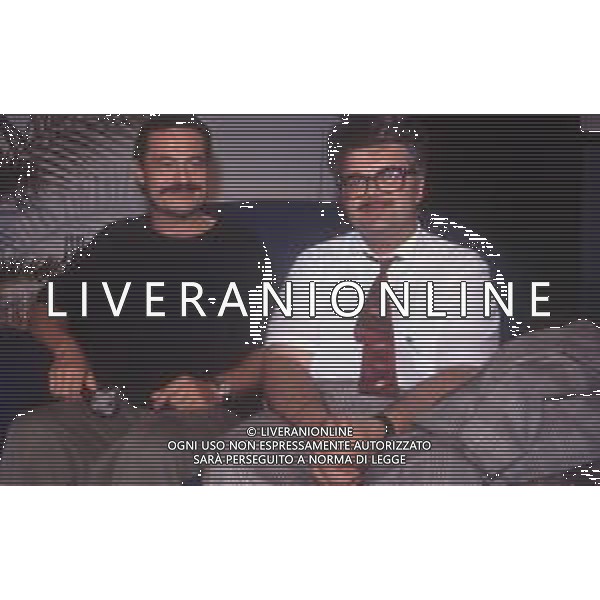 DIAP-RETROSPETTIVA PATRZIO ROVERSI CONDUTTORE TELEVISIVO NELLA FOTO PATRIZIO ROVERSI CON MASSIMO DAPPORTO NELL\'ANNO 1989 AG ALDO LIVERANI SAS
