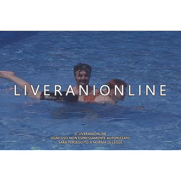 DIAP-RETROSPETTIVA PATRZIO ROVERSI CONDUTTORE TELEVISIVO NELLA FOTO PATRIZIO ROVERSI CON SYUSY BLADY NELL\'ANNO 1989 AG ALDO LIVERANI SAS 