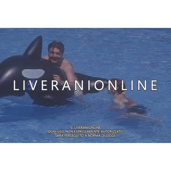 DIAP-RETROSPETTIVA PATRZIO ROVERSI CONDUTTORE TELEVISIVO NELLA FOTO PATRIZIO ROVERSI CON SYUSY BLADY NELL\'ANNO 1989 AG ALDO LIVERANI SAS 