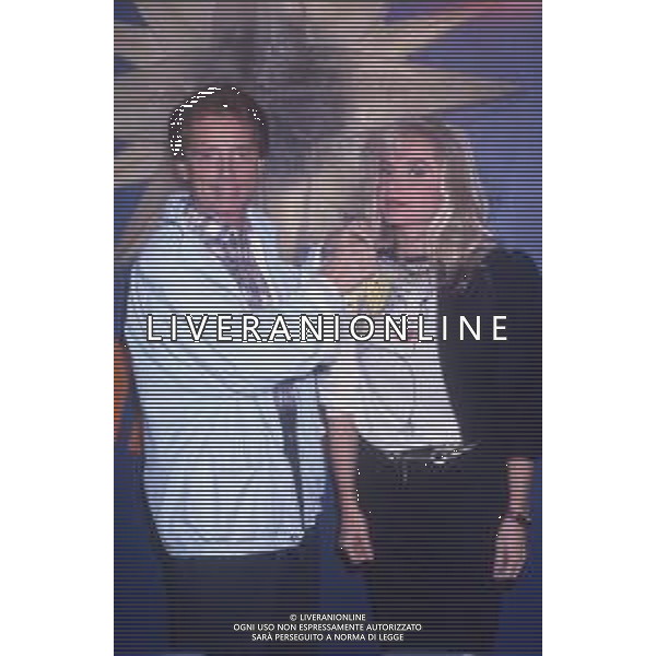 DIAP-RETROSPETTIVA MARIA GIOVANNA ELMI PRESENTATRICE TELEVISIVA NELLA FOTO MARIA GIOVANNA ELMI CON OSVALDO BEVILACQUA TRASMISSIONE TELEVISIVA “SERENO VARIABILE“ AG ALDO LIVERANI SAS