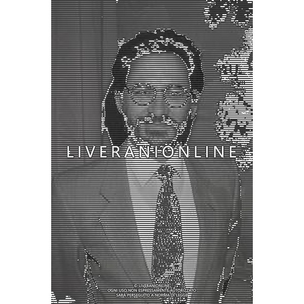 DIAP-RETROSPETTIVA RENZO ROSSELLINI REGISTA NELLA FOTO RENZO ROSSELLINI A MILANO IN TERRAZZA MARTINI NELL\'ANNO 1983 AG ALDO LIVERANI SAS