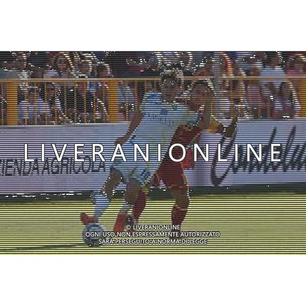 13-09-2025 Serie B 2025/2026 Catanzaro vs Carrarese Catanzaro vs Carrarese Stadio Nicola Ceravolo Nella foto: Jacopo Petriccione e Kleis Bozhanaj Foto Andrea Rosito - Agenzia Liverani