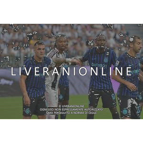 Torino 13.09.2025 Allianz Stadium TVAF-©Alessandro Falzone/Ag. Aldo Liverani sas Juventus vs Inter Campionato Calcio Serie A Enilive 2025/2026 3a giornata Nella foto: Lautaro Martinez Marcus e khephren Thuram ©TVAF Alessandro Falzone - AGENZIA ALDO LIVERANI SAS