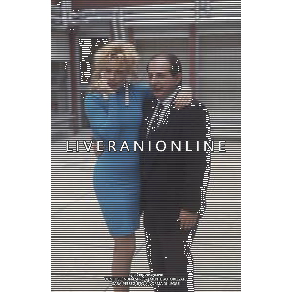 DIAP-RETROSPETTIVA GIANCARLO MAGALLI AUTORE TELEVISIVO E CONDUTTORE TELEVISIVO NELLA FOTO GIANCARLO MAGALLI CON MARIA LAURA BACCARINI A ROMA NELL\'ANNO 1986 FOTO EDGARDO DELLA SCORCIOSA-AG ALDO LIVERANI SAS