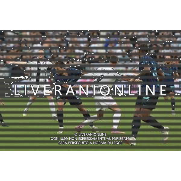 Torino 13.09.2025 Allianz Stadium TVAF-©Alessandro Falzone/Ag. Aldo Liverani sas Juventus vs Inter Campionato Calcio Serie A Enilive 2025/2026 3a giornata Nella foto: Acerbi Francesco e Dusan Vlahovic