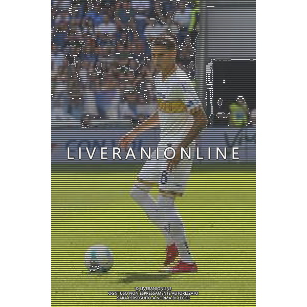 Alex Sala of US Lecce play the ball during Atalanta BC vs US Lecce, 3° Serie A Enilive 2025-26 game at New Balance stadium in Bergamo (BG), Italy, on September 14, 2025. (Photo by Davide Casentini) AG ALDO LIVERANI SAS