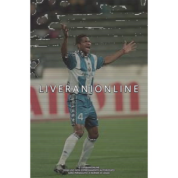 NEG-19-04-2000 MONACO DI BAVIERA QUARTI DI FINALE DI CHAMPIONS LEAGUE BAYERN MONACO-FC PORTO NELLA FOTO ALOISIO AG ALDO LIVERANI SAS