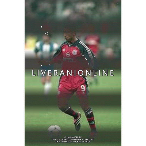 NEG-19-04-2000 MONACO DI BAVIERA QUARTI DI FINALE DI CHAMPIONS LEAGUE BAYERN MONACO-FC PORTO NELLA FOTO GIOVANE ELBER AG ALDO LIVERANI SAS