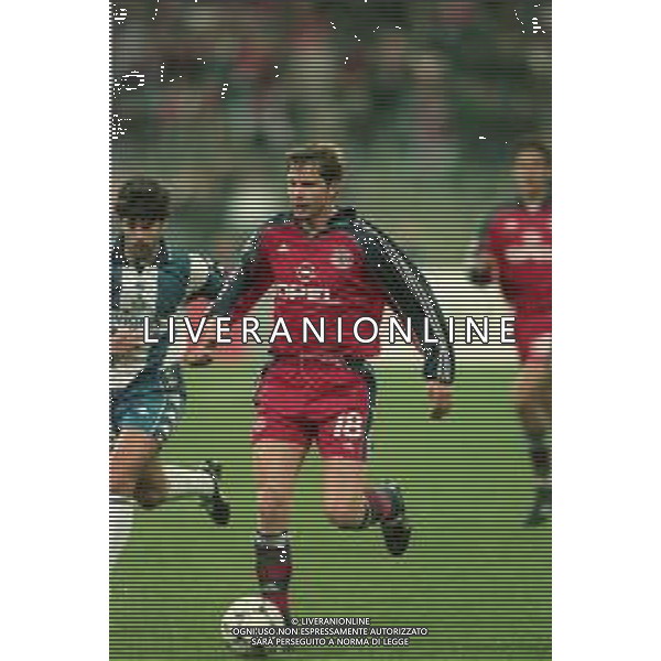 NEG-19-04-2000 MONACO DI BAVIERA QUARTI DI FINALE DI CHAMPIONS LEAGUE BAYERN MONACO-FC PORTO NELLA FOTO TARNAT MICHAEL AG ALDO LIVERANI SAS