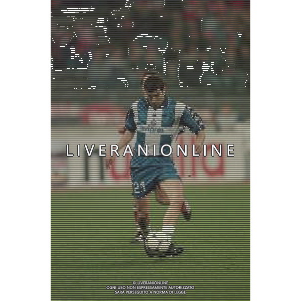 NEG-19-04-2000 MONACO DI BAVIERA QUARTI DI FINALE DI CHAMPIONS LEAGUE BAYERN MONACO-FC PORTO NELLA FOTO CAPUCHO AG ALDO LIVERANI SAS