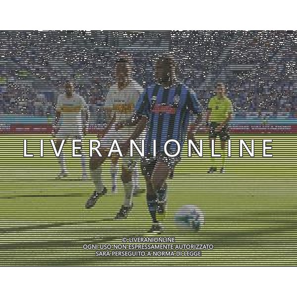 Kamal Deen Sulemana "Kamaldeen" of Atalanta BC battle for the ball with Owen Kouassi of US Lecce during Atalanta BC vs US Lecce, 3° Serie A Enilive 2025-26 game at New Balance stadium in Bergamo (BG), Italy, on September 14, 2025. (Photo by Davide Casentini) ©TVDC Davide Casentini - AGENZIA ALDO LIVERANI SAS