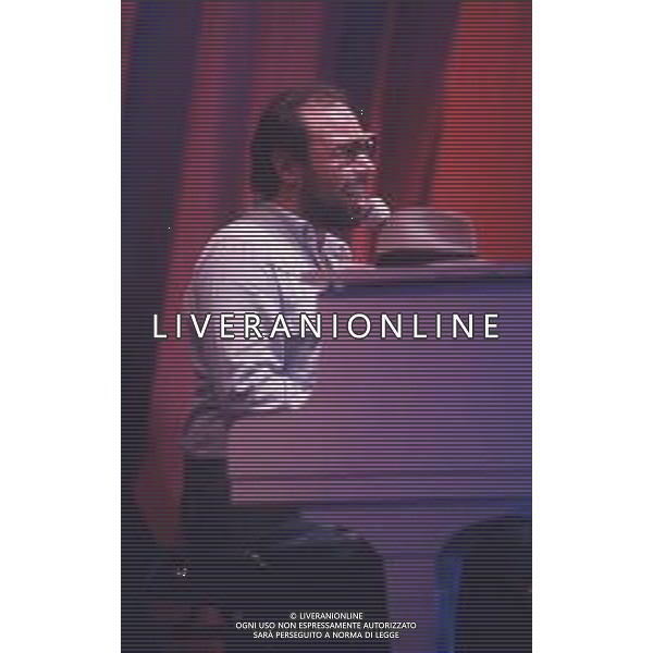 DIAP-RETROSPETTIVA ANTONELLO VENDITTI CANTANTE NELLA FOTO ANTONELLO VENDITTI NELL\'ANNO 1986 AG ALDO LIVERANI SAS