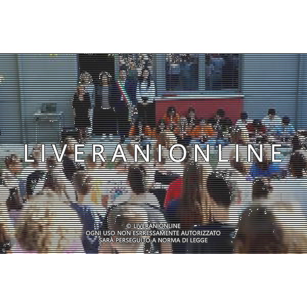 IMOLA 15 09 2025 PRIMO GIORNO DI SCUOLA,IL SALUTO DEL SINDACO MARCO PANIERI,DELL\'ASSESSORA ALLA CULTURA GIANNA GAMBETTI E DELLA REGIONE NELLE CLASSI DELLA NOSTRA CITTA\' NELLA FOTO SCUOLA MEDIA ANDREA COSTA ©SANNA - AGENZIA ALDO LIVERANI SAS