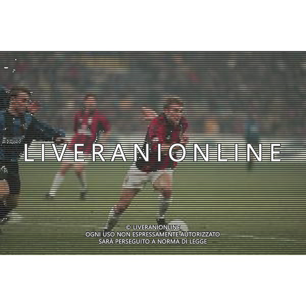 NEG-27-01-2000 MILANO GARA DI RITORNO DI COPPA ITALIA INTER-MILAN 1-1 NELLA FOTO ANDRIY SHEVCHENO E DARIO SIMIC AG ALDO LIVERANI SAS