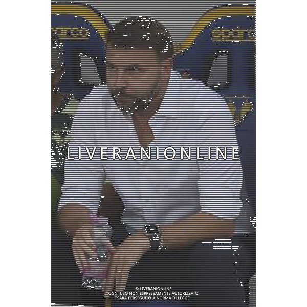 Paolo Zanetti Head Coach of Hellas Verona FC during Hellas Verona FC vs US Cremonese, 3° Serie A Enilive 2025-26 game at Marcantonio Bentegodi stadium in Verona (VR), Italy, on September 15, 2025. (Photo by Davide Casentini)- AGENZIA ALDO LIVERANI SAS
