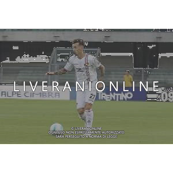 Jari Vandeputte of US Cremonese play the ball during Hellas Verona FC vs US Cremonese, 3° Serie A Enilive 2025-26 game at Marcantonio Bentegodi stadium in Verona (VR), Italy, on September 15, 2025. (Photo by Davide Casentini)- AGENZIA ALDO LIVERANI SAS
