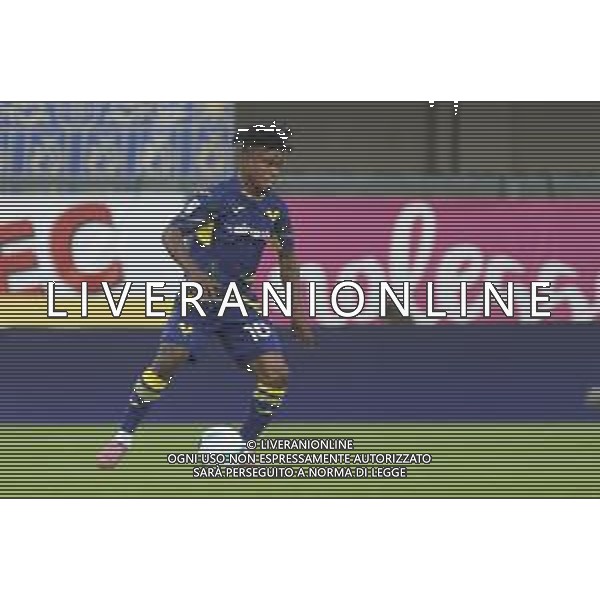 Gift Emmanuel Orban of Hellas Verona FC play the ball during Hellas Verona FC vs US Cremonese, 3° Serie A Enilive 2025-26 game at Marcantonio Bentegodi stadium in Verona (VR), Italy, on September 15, 2025. (Photo by Davide Casentini)- AGENZIA ALDO LIVERANI SAS