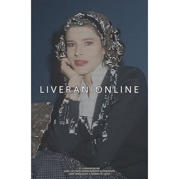 DIAP-RETROSPETTIVA FANNY ARDANT ATTRICE NELLA FOTO FANNY ARDANT IN TERRAZZA MARTINI A MILANO NELL\'ANNO 1982 AG ALDO LIVERANI SAS