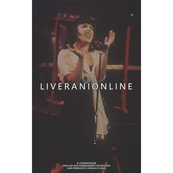 DIAP-RETROSPETTIVA MATIA BAZAR COMPLESSO MUSICALE NELLA FOTO IL COMPLESSO DEI MATIA BAZAR CON ANTONELLA RUGGIERO NELL\'ANNO 1989  AG ALDO LIVERANI SAS 