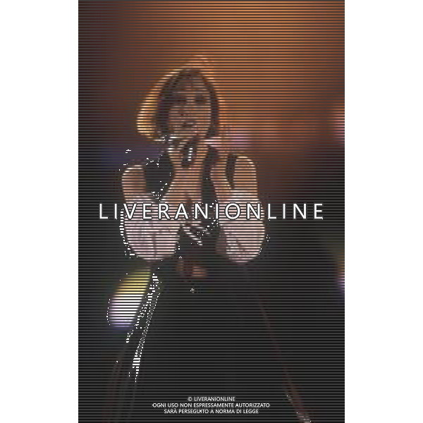 DIAP-RETROSPETTIVA MATIA BAZAR COMPLESSO MUSICALE NELLA FOTO IL COMPLESSO DEI MATIA BAZAR CON LAURA VALENTE NELL\'ANNO 1993 AL FESTIVALBAR AG ALDO LIVERANI SAS  