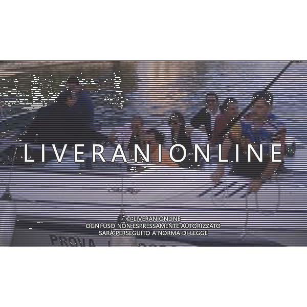 DIAP-RETROSPETTIVA MATIA BAZAR COMPLESSO MUSICALE NELLA FOTO IL COMPLESSO DEI MATIA BAZAR CON LAURA VALENTE NELL\'ANNO 1993 AL FESTIVALBAR AG ALDO LIVERANI SAS  