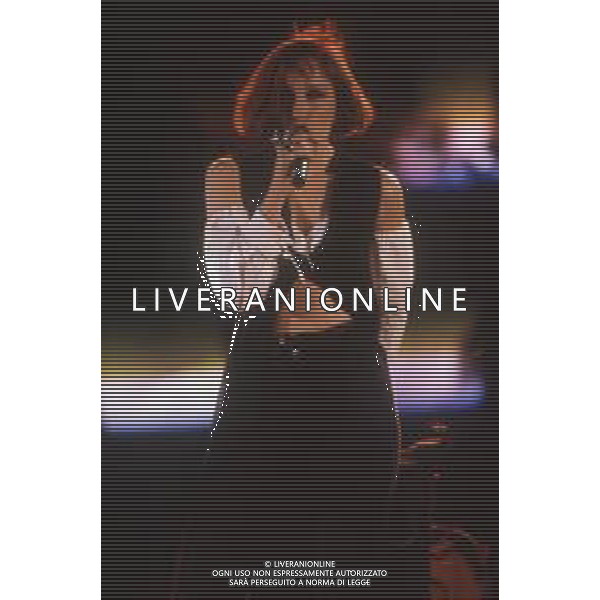 DIAP-RETROSPETTIVA MATIA BAZAR COMPLESSO MUSICALE NELLA FOTO IL COMPLESSO DEI MATIA BAZAR CON LAURA VALENTE NELL\'ANNO 1993 AL FESTIVALBAR AG ALDO LIVERANI SAS  