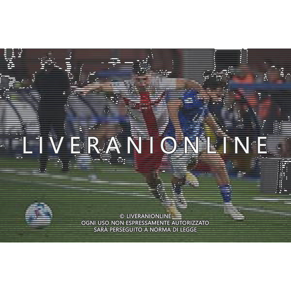 TVRG Como vs Genoa nella foto Ruslan Malinovskyj (Genoa) e Nicolas Khun (Como) Como 15-09-2025 Stadio Giuseppe Sinigaglia Como vs Genoa Campionato Serie A Enilive - 3a giornata foto Roberto Garavaglia/Agenzia Aldo Liverani sas