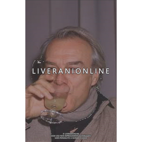 DIAP-RETROSPETTIVA GIORGIO ALBERTAZZI ATTORE TEATRALE NELLAFOTO GIORGIO ALBERTAZZZI A MILANO NELL\'ANNO 1990 AG ALDO LIVERANI SAS