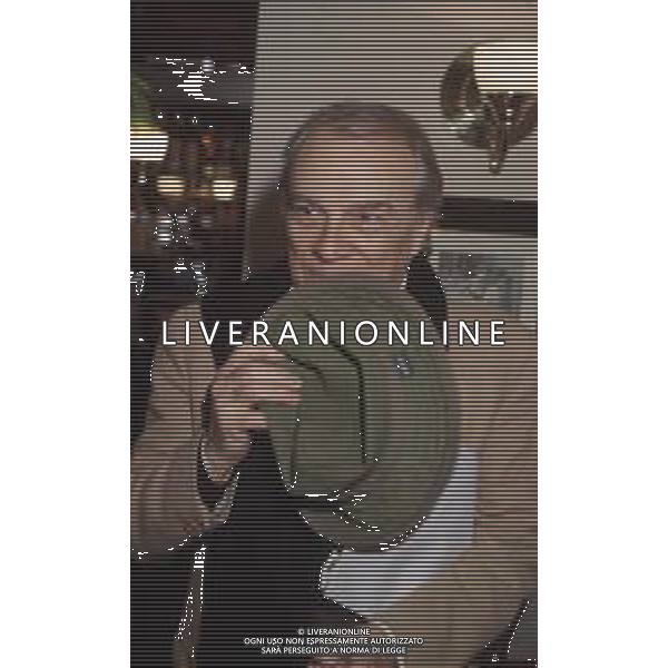 DIAP-RETROSPETTIVA GIORGIO ALBERTAZZI ATTORE TEATRALE NELLAFOTO GIORGIO ALBERTAZZZI A MILANO NELL\'ANNO 1990 AG ALDO LIVERANI SAS