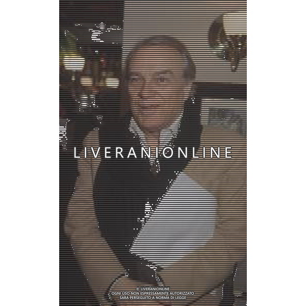 DIAP-RETROSPETTIVA GIORGIO ALBERTAZZI ATTORE TEATRALE NELLAFOTO GIORGIO ALBERTAZZZI A MILANO NELL\'ANNO 1990 AG ALDO LIVERANI SAS