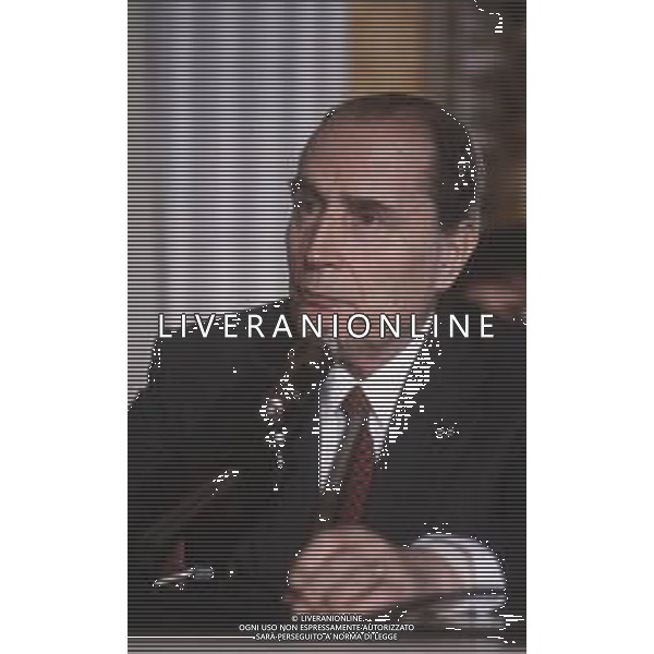 DIAP-RETROSPETTIVA FRANCOIS MITTERAND POLITICO NELLA FOTO FRANCOIS MITTERAND A MILANO NELL\'ANNO 1984 AG ALDO LIVERANI SAS 