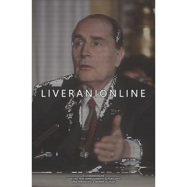DIAP-RETROSPETTIVA FRANCOIS MITTERAND POLITICO NELLA FOTO FRANCOIS MITTERAND A MILANO NELL\'ANNO 1984 AG ALDO LIVERANI SAS 