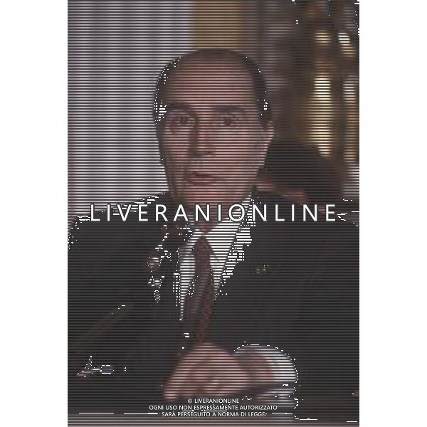 DIAP-RETROSPETTIVA FRANCOIS MITTERAND POLITICO NELLA FOTO FRANCOIS MITTERAND A MILANO NELL\'ANNO 1984 AG ALDO LIVERANI SAS 