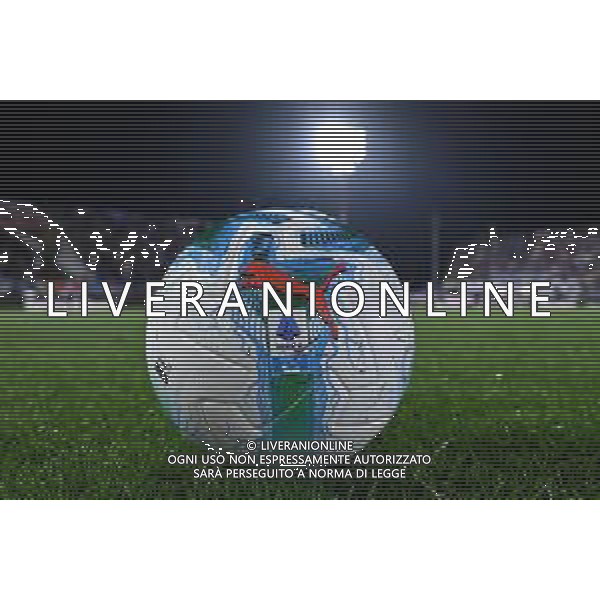 TVRG Como vs Genoa nella foto il pallone delle gare della Serie A Enilive Como 15-09-2025 Stadio Giuseppe Sinigaglia Como vs Genoa Campionato Serie A Enilive - 3a giornata foto Roberto Garavaglia/Agenzia Aldo Liverani sas