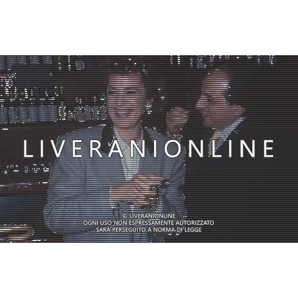 DIAP-RETROSPETTIVA GIANCARLOMAGALLI AUTORE TELEVISIVO E PRESENTATORE TELEVISIVO NELLA FOTO GIANCARLO MAGALLI CON ILARIA MOSCATO NELL\'ANNO 1987 A ROMA FOTO EDGARDO DELLA SCORCIOSA-AG ALDO LIVERANI SAS