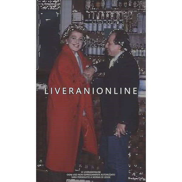DIAP-RETROSPETTIVA GIANCARLOMAGALLI AUTORE TELEVISIVO E PRESENTATORE TELEVISIVO NELLA FOTO GIANCARLO MAGALLI CON ILARIA MOSCATO NELL\'ANNO 1987 A ROMA FOTO EDGARDO DELLA SCORCIOSA-AG ALDO LIVERANI SAS
