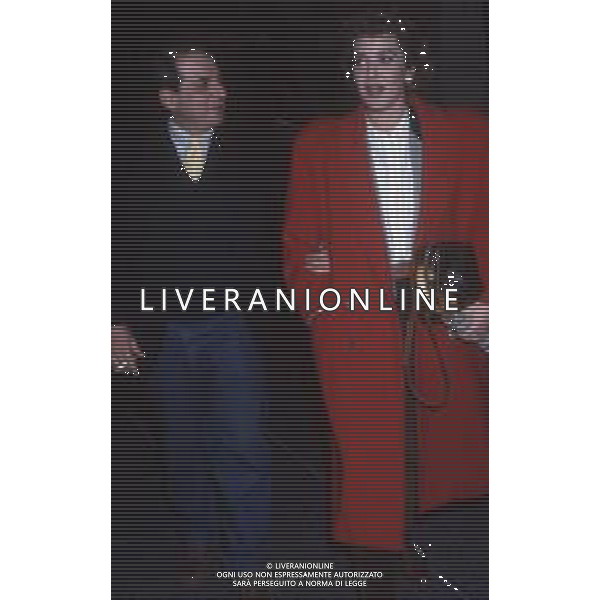 DIAP-RETROSPETTIVA GIANCARLOMAGALLI AUTORE TELEVISIVO E PRESENTATORE TELEVISIVO NELLA FOTO GIANCARLO MAGALLI CON ILARIA MOSCATO NELL\'ANNO 1987 A ROMA FOTO EDGARDO DELLA SCORCIOSA-AG ALDO LIVERANI SAS