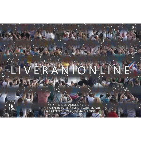 Citta’ del Vaticano - Piazza San Pietro Roma 17.09.2025 Udienza Generale di Sua Santita’ Papa Leone XIV Nella foto: Papa Leone XIV tra i fedeli Foto Credit: Andrea Bracaglia - AGENZIA ALDO LIVERANI SAS