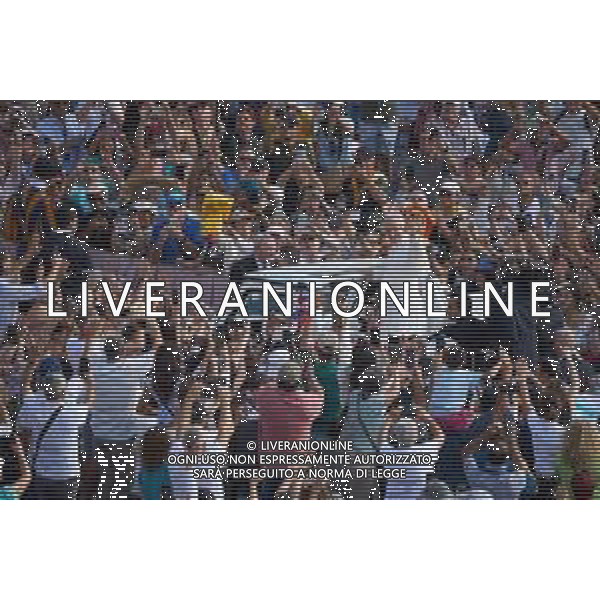 Citta’ del Vaticano - Piazza San Pietro Roma 17.09.2025 Udienza Generale di Sua Santita’ Papa Leone XIV Nella foto: Papa Leone XIV tra i fedeli Foto Credit: Andrea Bracaglia - AGENZIA ALDO LIVERANI SAS