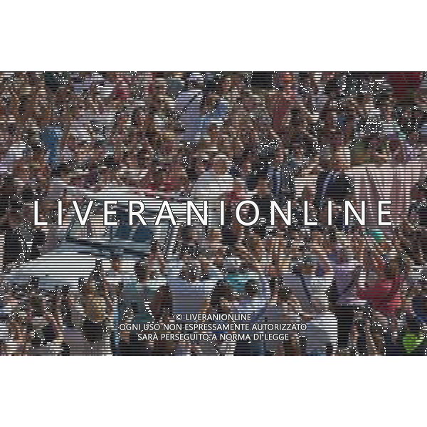 Citta’ del Vaticano - Piazza San Pietro Roma 17.09.2025 Udienza Generale di Sua Santita’ Papa Leone XIV Nella foto: Papa Leone XIV tra i fedeli Foto Credit: Andrea Bracaglia - AGENZIA ALDO LIVERANI SAS