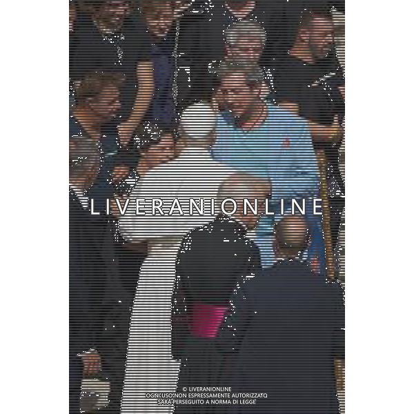 Citta’ del Vaticano - Piazza San Pietro Roma 17.09.2025 Udienza Generale di Sua Santita’ Papa Leone XIV Nella foto: Papa Leone XIV tra i fedeli con Paolo Ruffini Foto Credit: Andrea Bracaglia - AGENZIA ALDO LIVERANI SAS