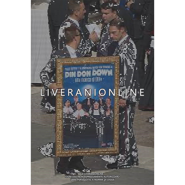 Citta’ del Vaticano - Piazza San Pietro Roma 17.09.2025 Udienza Generale di Sua Santita’ Papa Leone XIV Nella foto: Papa Leone XIV tra i fedeli con Paolo Ruffini Foto Credit: Andrea Bracaglia - AGENZIA ALDO LIVERANI SAS