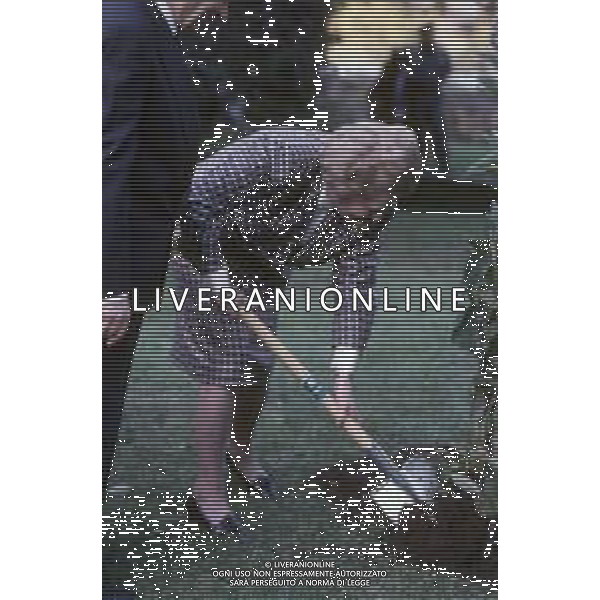 DIAP-RETROSPETTIVA MARGARET THATHCER PRIIMO MINISTRO INGLESE NELLA FOTO MARGARET THATHCER PRIIMO MINISTRO INGLESE A PALLANZA NELL\'ANNO 1988 FOTO DAVIDE MANDRINI-AG ALDO LIVERANI SAS